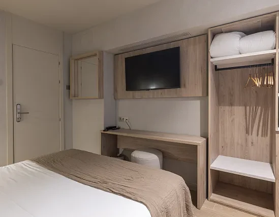 Interior double room