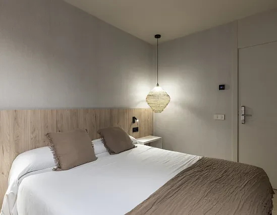 Interior double room